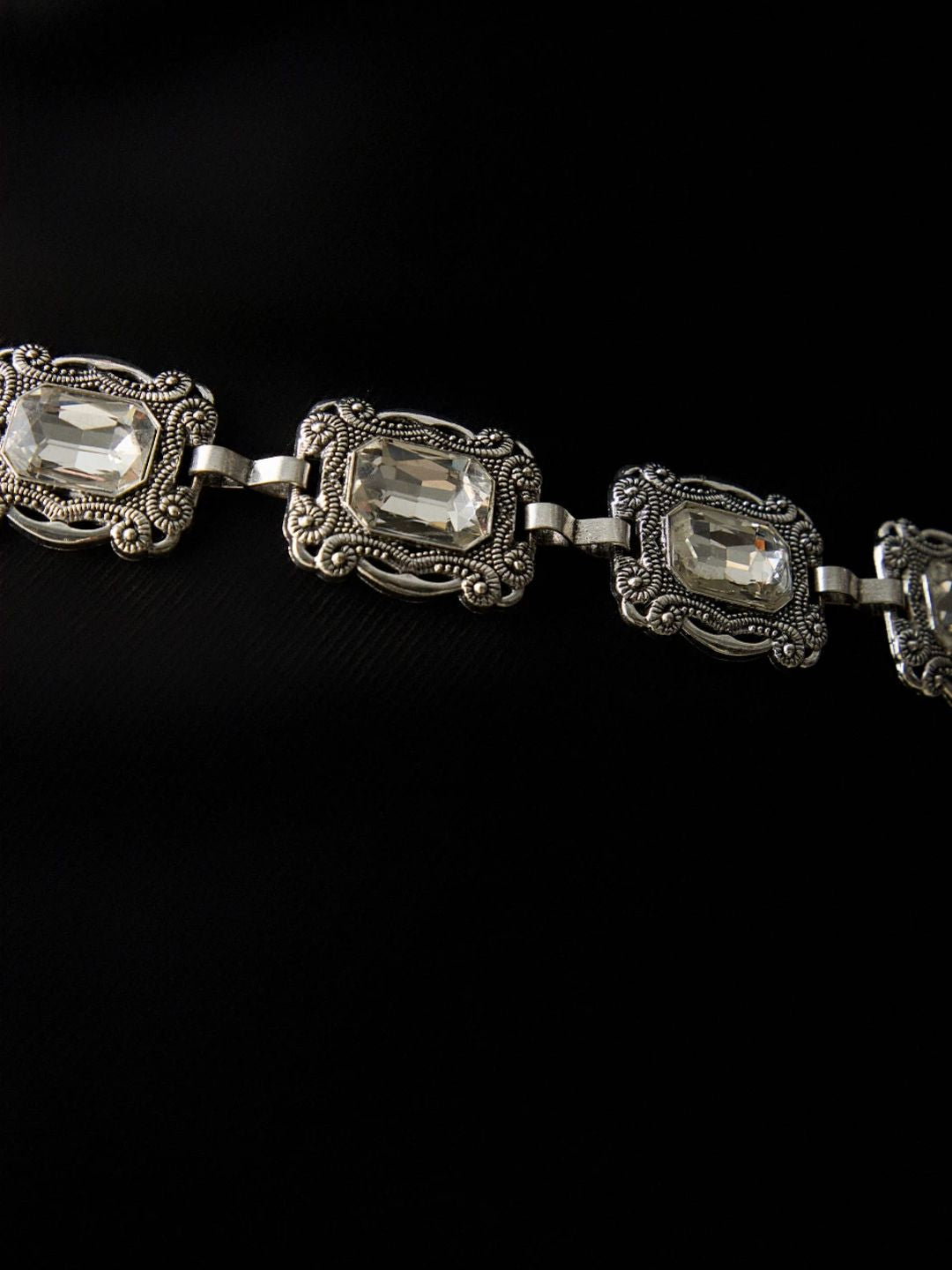 Nyra Oxidized Silver Waist Chain Belt